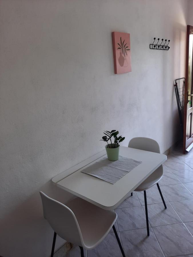 Marovito Apartment Supetarska Draga Exterior photo