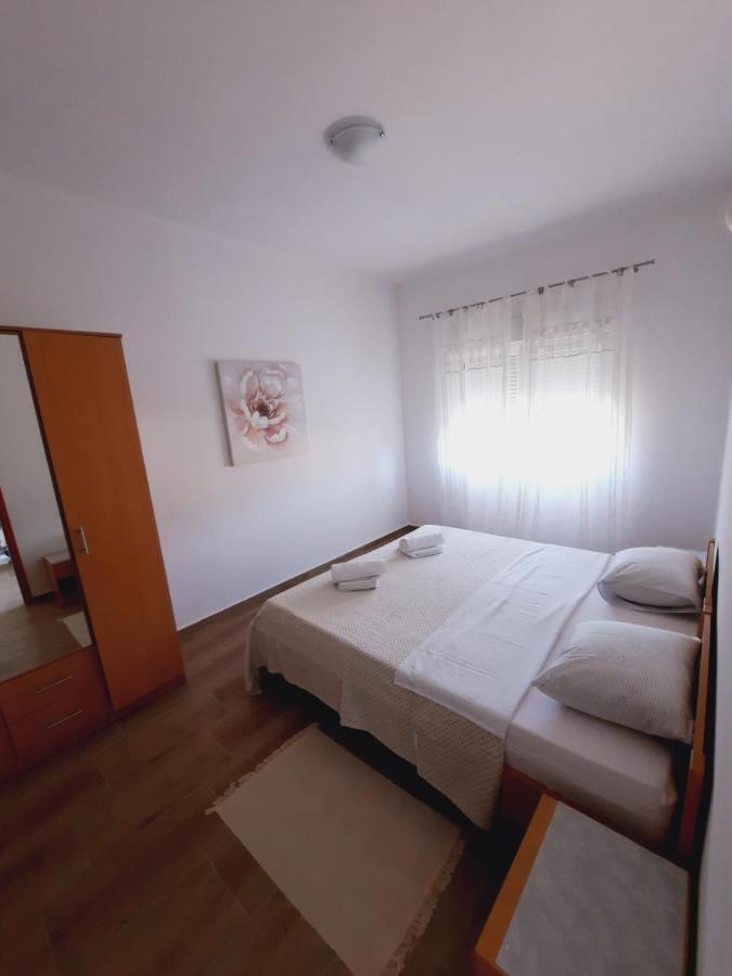 Marovito Apartment Supetarska Draga Exterior photo